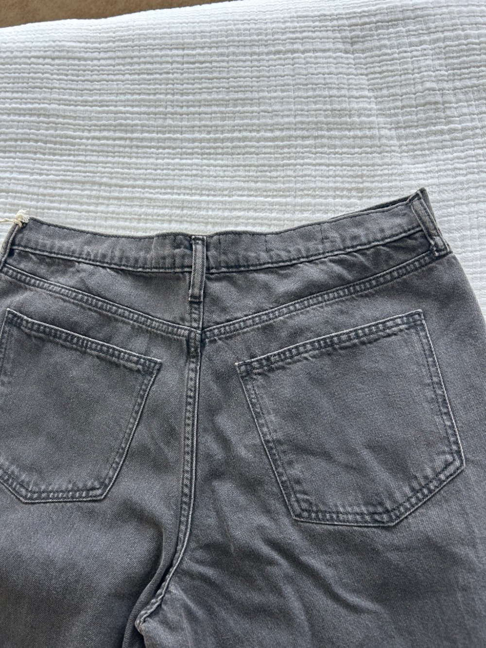 Universal Threads Jeans - Picture 3 of 3
